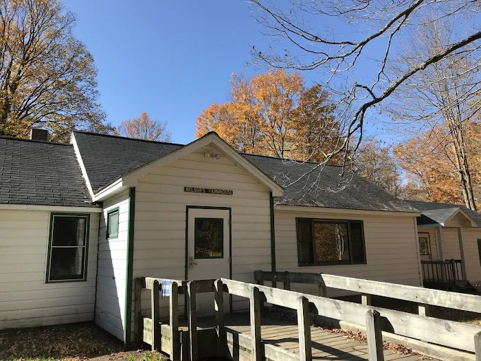 Dippikill Wilderness Retreat Picture 9