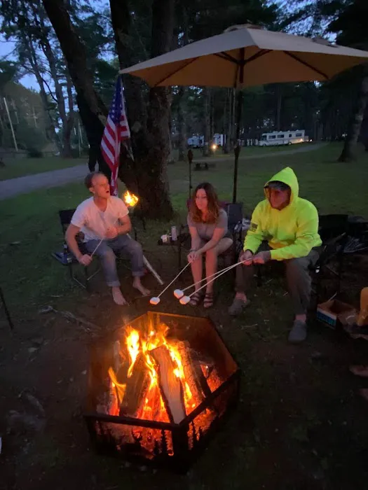 Schroon River Escape Lodging & Campground Picture 7