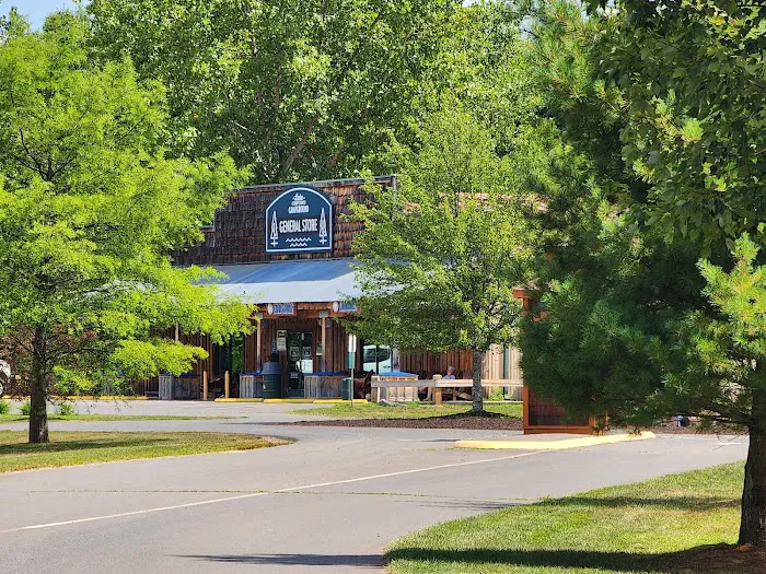 Lake Compounce Campground check-in and store Picture 4