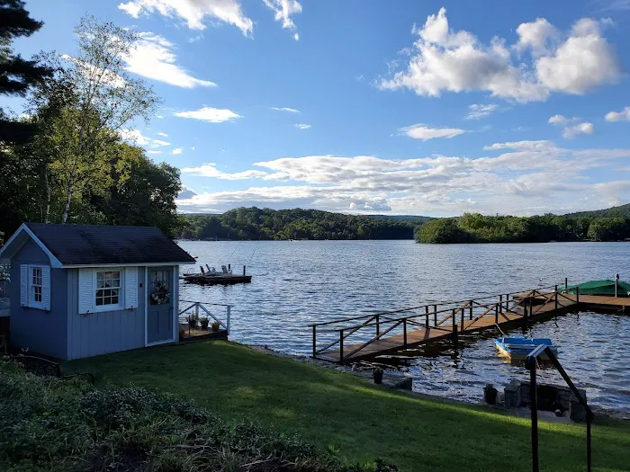 Lake Waramaug State Park Campground Picture 6
