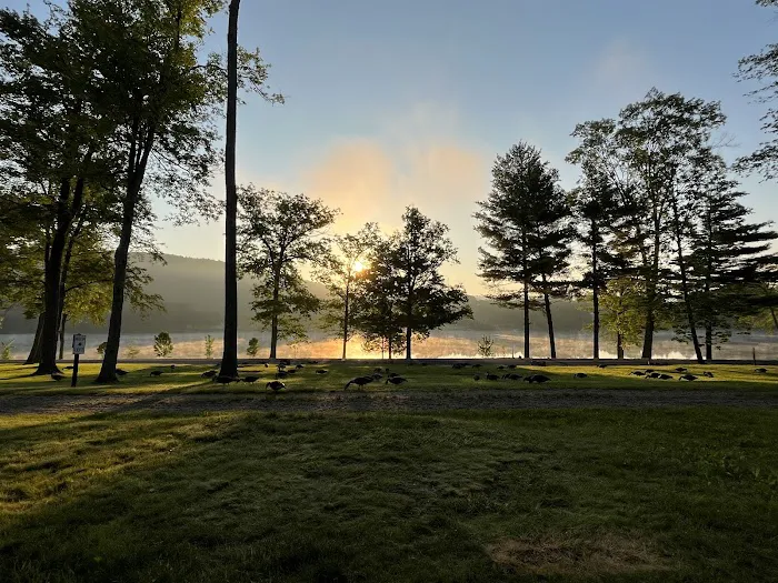 Lake Waramaug State Park Campground Picture 2
