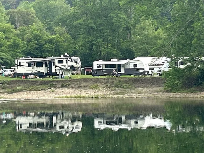 Henderson’s hide-a-way campground Picture 1