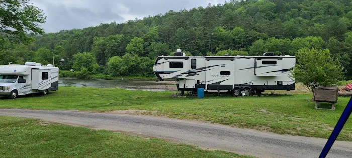 Henderson’s hide-a-way campground Picture 2