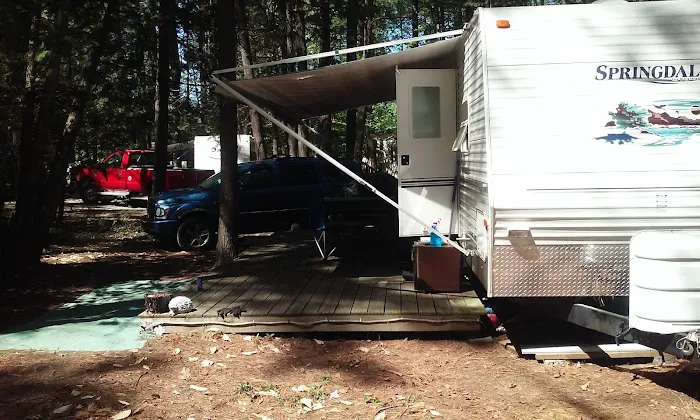 Riverside Pines Picture 9