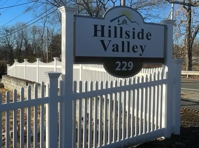 Hillside Valley Mobile Home Community Picture 7