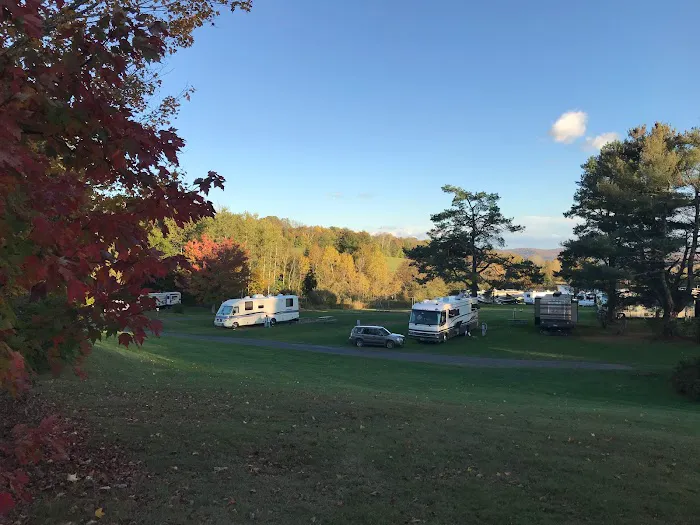 Lake Champagne RV Picture 3