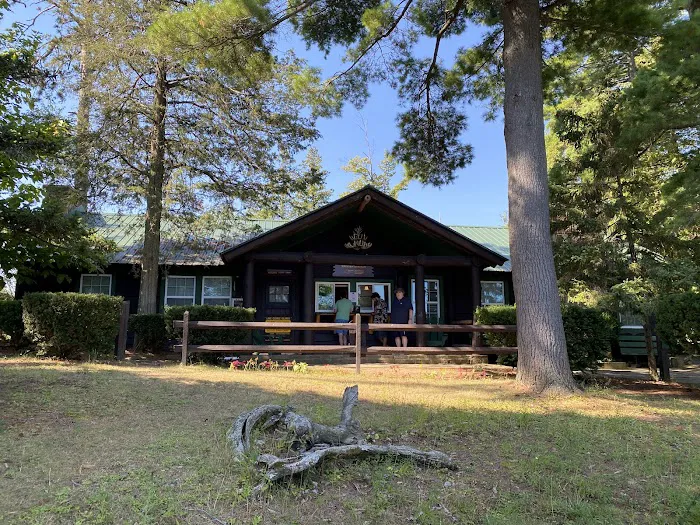 Glen Island Ranger Station Picture 8