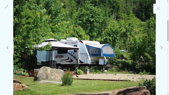 Village Green Family Campground Picture 4