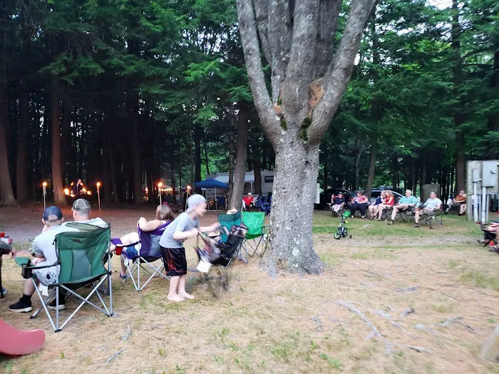Rest-N-Nest Campground Picture 9