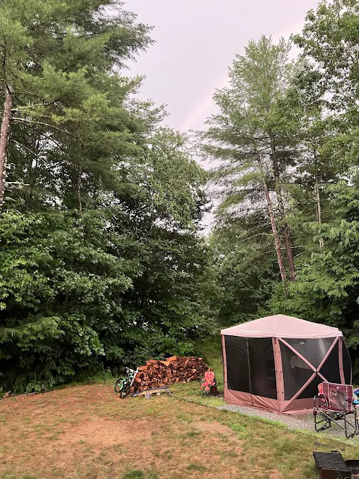 Cozy Pond Camping Resort Picture 10