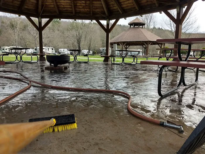 Charlie Brown Campground Picture 4
