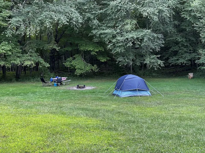 Wolf Den Campground Picture 9
