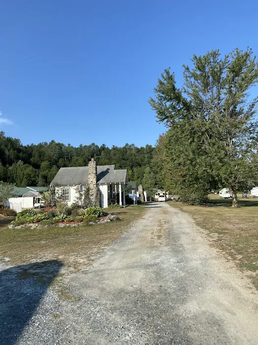 Twin River Campground & Cottages Picture 2
