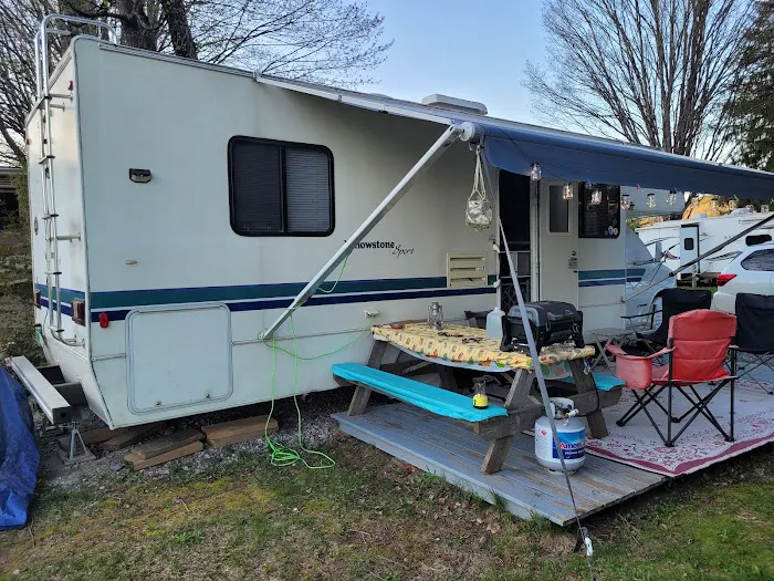 Meadowcrest Campground Picture 1