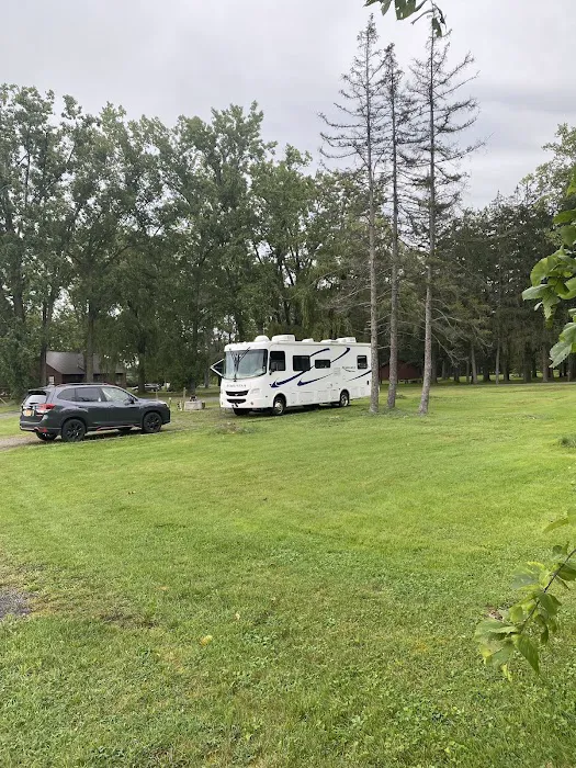 Crown Point Campground Picture 8