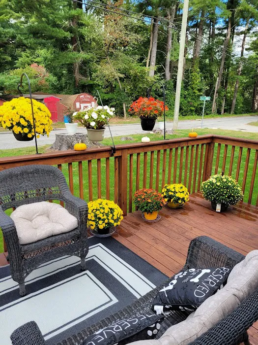 R&R Mobile Home Park Picture 3