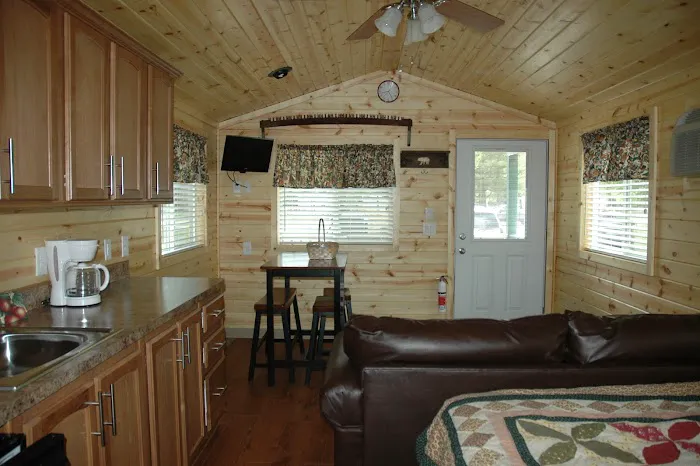 Lincoln / Woodstock KOA Holiday Picture 1