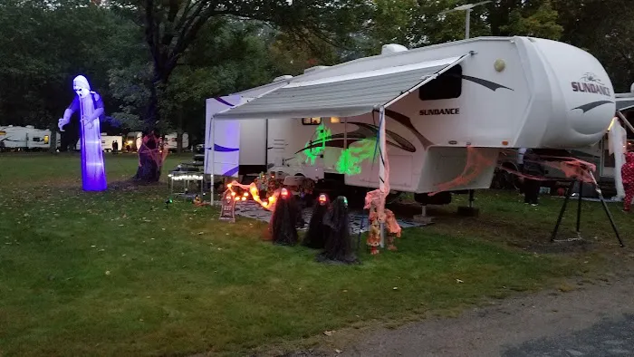 Goose Hollow Camp & RV Park Picture 7