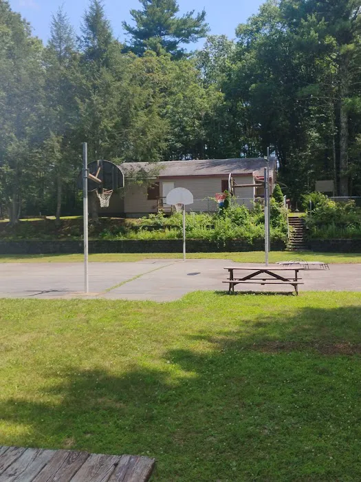 Maplehill Resident Owned Mobile Home Park Picture 1