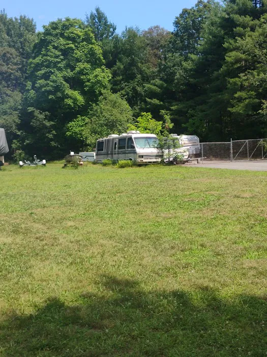 Maplehill Resident Owned Mobile Home Park Picture 3