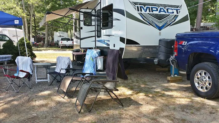 Long Island Bridge Campground Picture 6