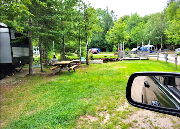 Country Bumpkins Campground and Cabins Picture 7