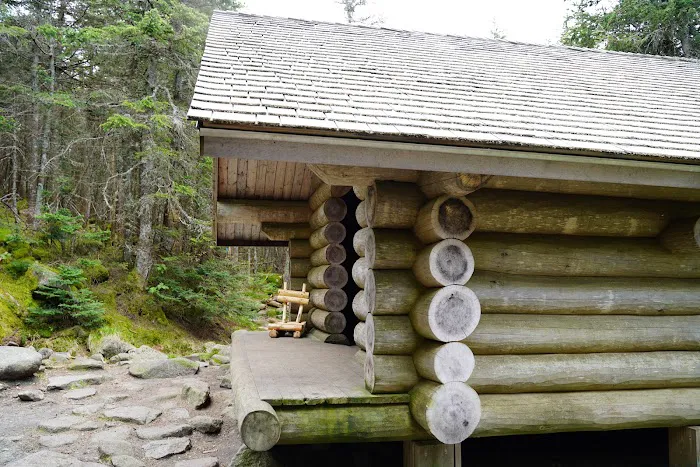 Kinsman Pond Shelter Picture 5
