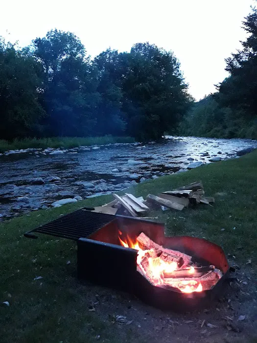 Moose River Campground Picture 3