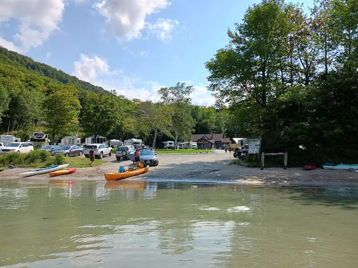 White Caps Campground Picture 8