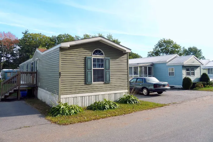 Chelmsford Commons Manufactured Home Community Picture 9