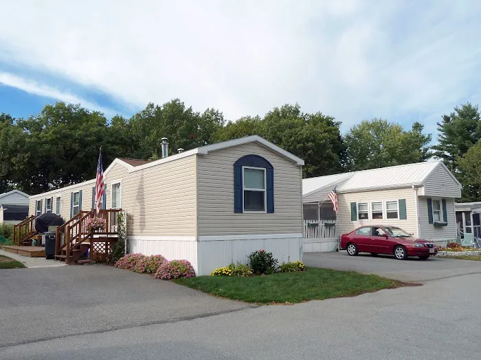 Chelmsford Commons Manufactured Home Community Picture 8