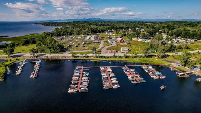 Apple Island Resort Picture 1