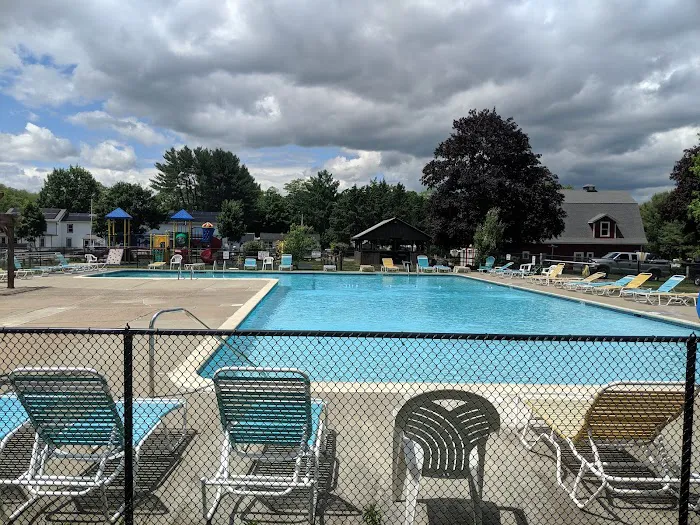 Wolf's Den Family Campground Picture 10