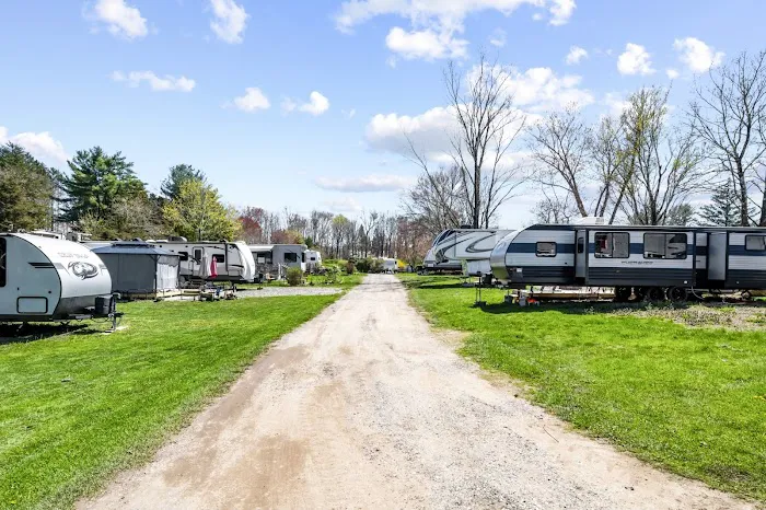 Wolf's Den Family Campground Picture 5