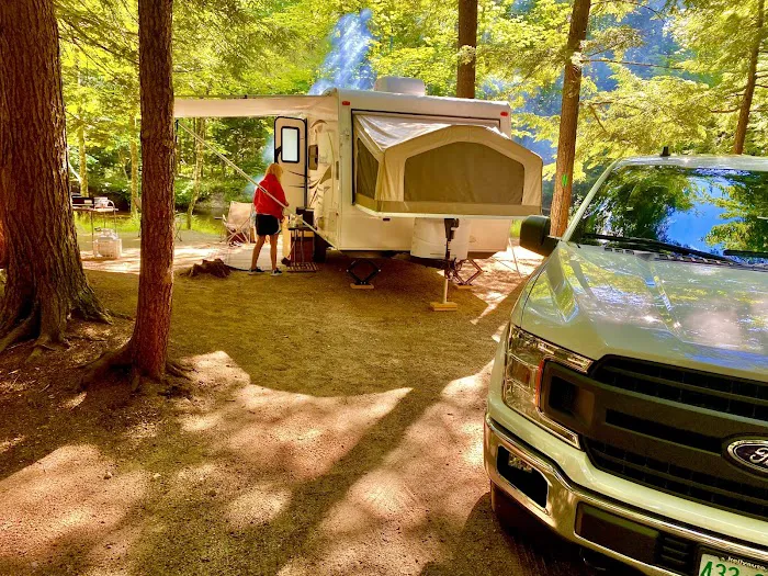 Tamworth Campground (A Modern America Campground) Picture 7
