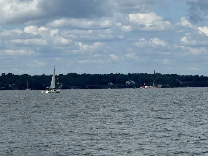 Champlain Resort Picture 9
