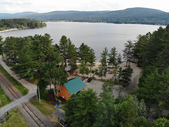 Lakeside Camping Picture 7