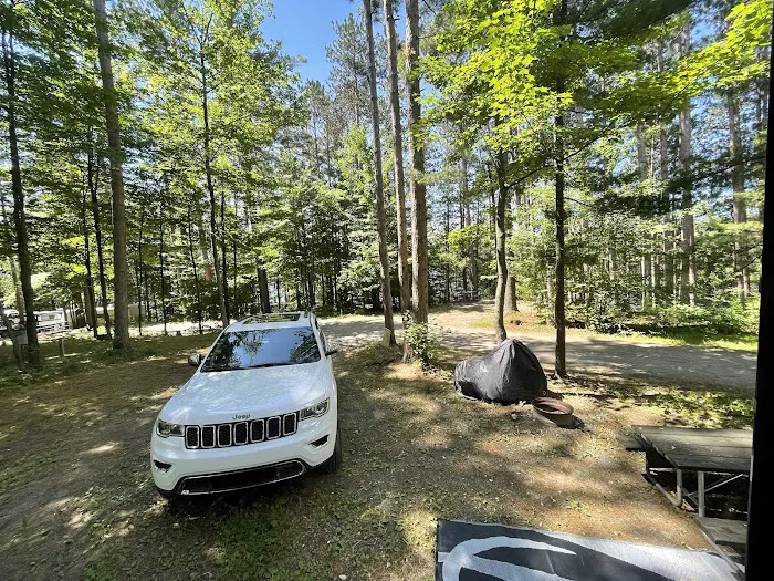 Lakeside Camping Picture 3