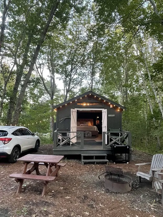 Sandy Pines Mobile Home Park Picture 4