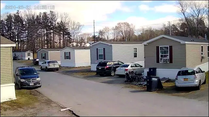 Underwood Estates Mobile Home Park Picture 2