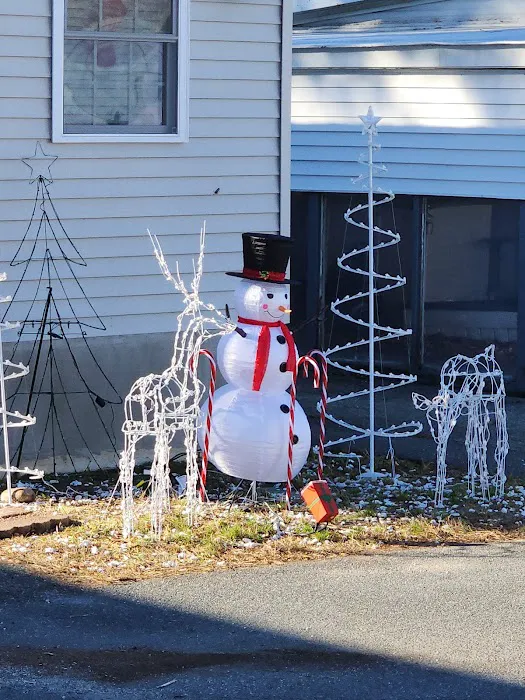 Saugus Mobile Home Park Picture 2