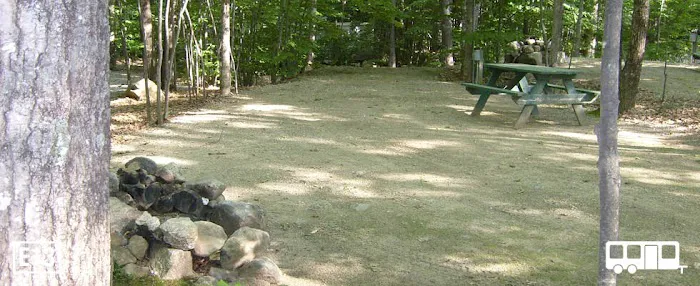 Bunganut Lake Camping Area Picture 4
