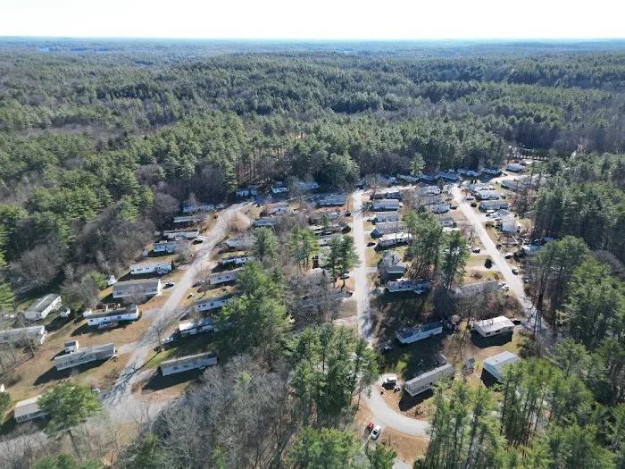 Barrington Estates Mobile Home Park Picture 3