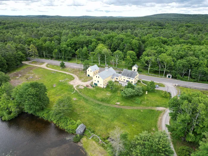 Ayers Lake Farm Campground & Cottages Picture 9