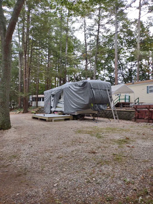 emerson village & campground Picture 1