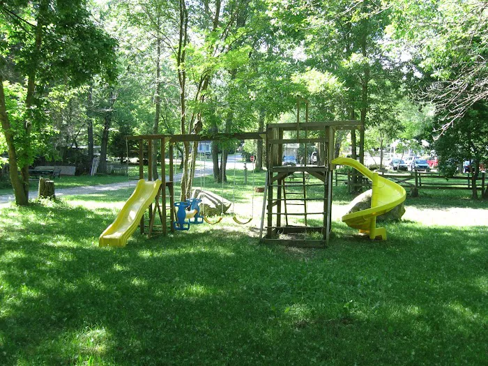 Monty's Bay Campsites Picture 2