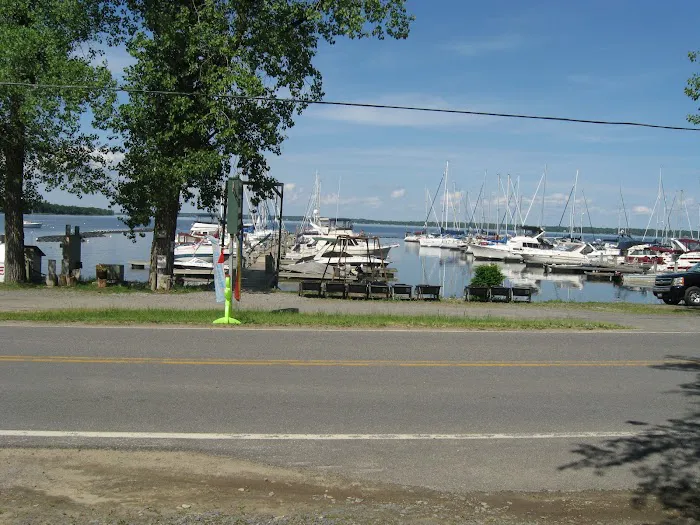 Monty's Bay Campsites Picture 3