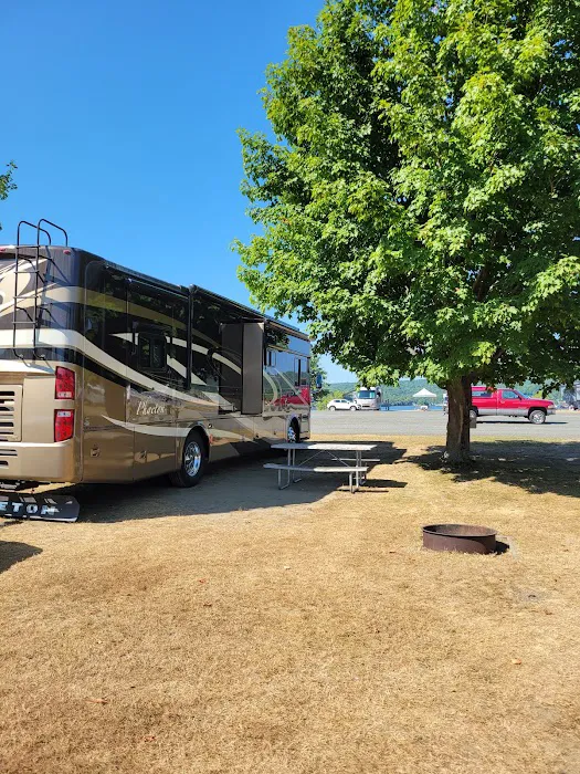 Prouty Beach Campground Picture 9