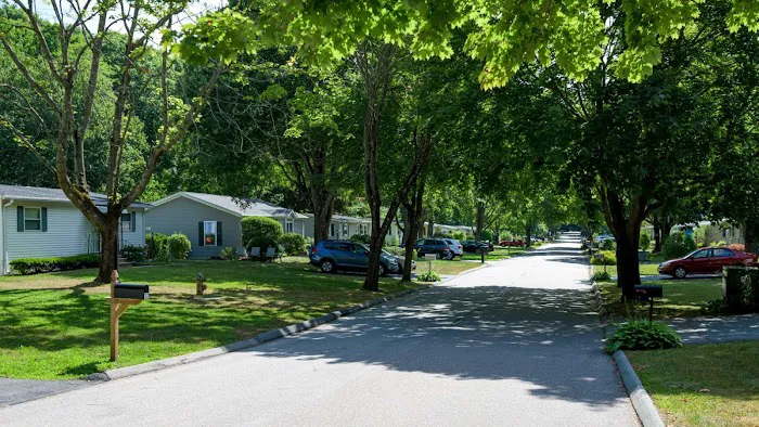 New England Village Picture 10