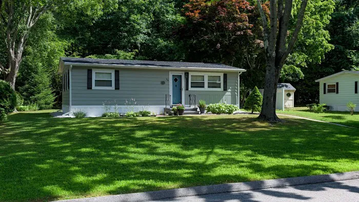 New England Village Picture 9